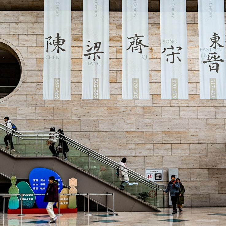 Dining out as an expat family in United States